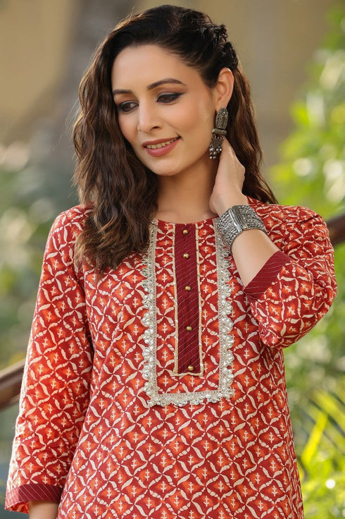 Women Maroon Ethnic Motifs Cotton Printed Straight Kurta